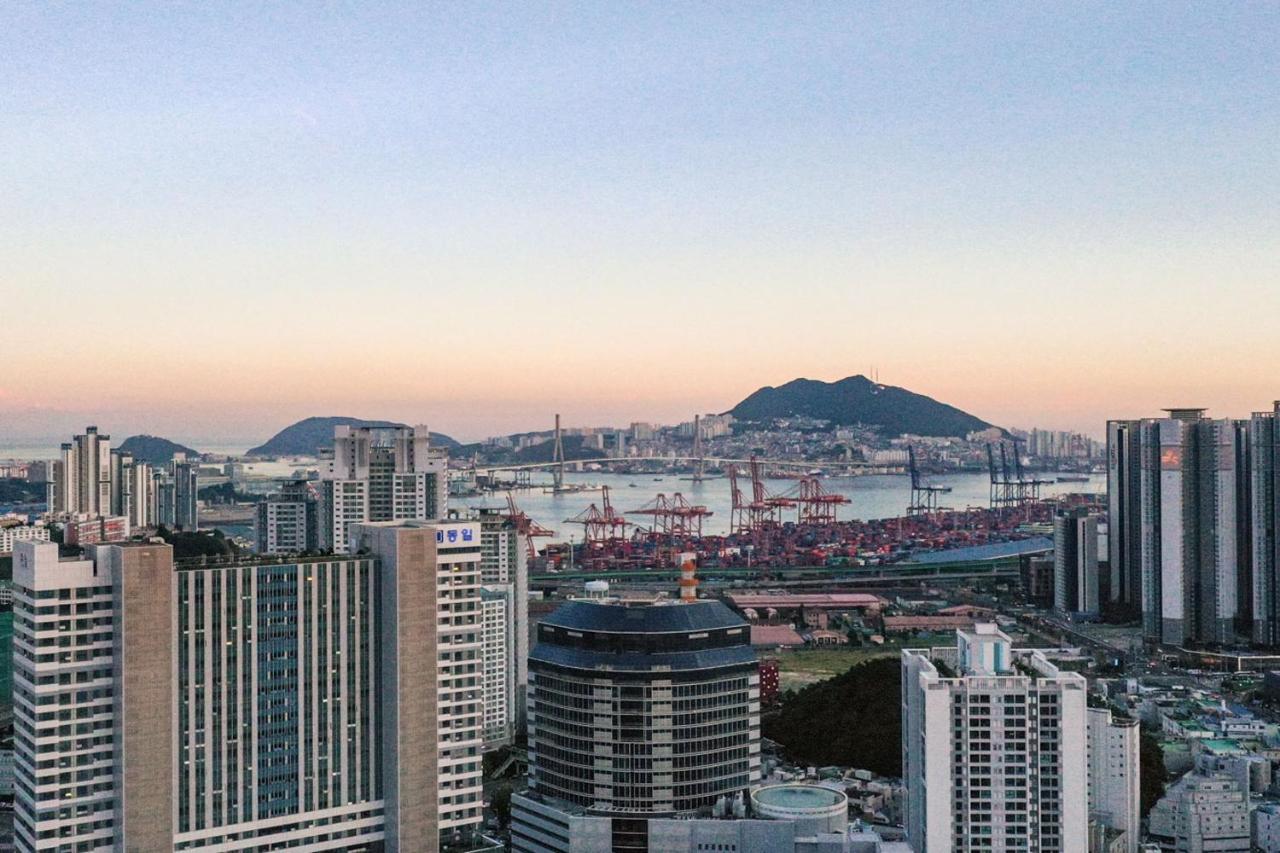 Allzip Archieve4H Residence Hotel Busan Buitenkant foto